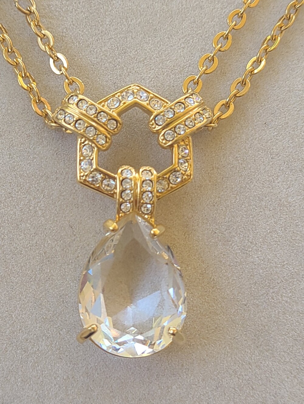 Swarovski Gold Toned Double-Chain Necklace Clear Teardrop Crystal- Excellent Vin - Picture 2 of 7